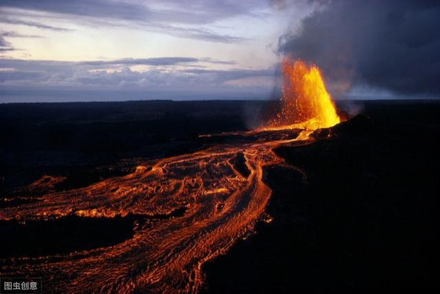 新西兰火山喷发已造成严重伤亡但火山旅行却越喷越火