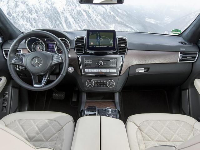 独家首曝:国产顶级豪华suv北汽bj90实拍,预售价70-100万_腾讯新闻