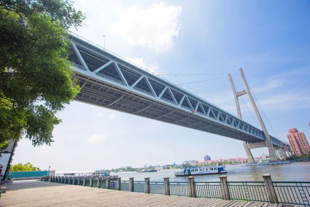 西渡江边公园——奉贤浦江岸线上的一道新风景_腾讯新闻