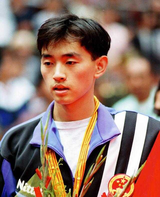 意外被225万撂翻青春去哪儿了孔令辉25年前夺冠照片令人动容