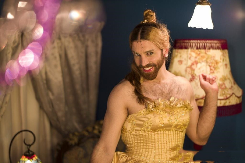 他曾是日本最美金刚芭比2年后穿西装戴墨镜逆袭捕获男神一枚