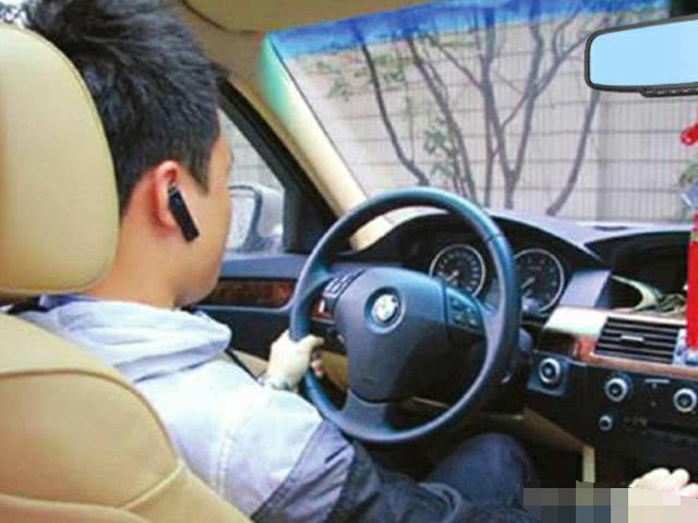 开车高手有哪些特征?只要具备这3个动作,老司机都要叫你大神