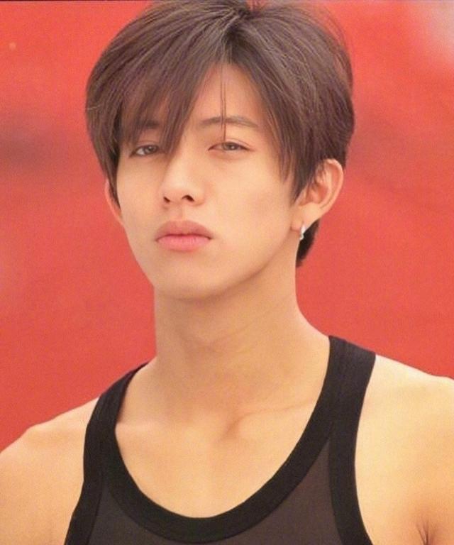 木村拓哉被曝家庭关系堪忧 一家人不与母亲住一起 和胞弟也疏离