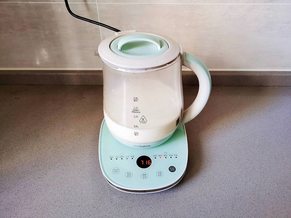不用酸奶机做出酸甜浓稠超正宗的酸奶再也不用花钱买了