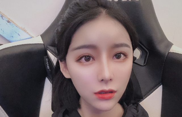 网友:真钢铁直男|mlxg|李阿特|solo|盲僧|化身|英雄联盟