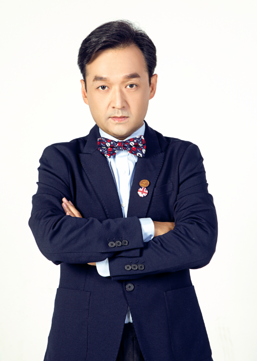 晓   东济南交通广播《深夜故事》 《体育大世界》 主持人/制作人济南