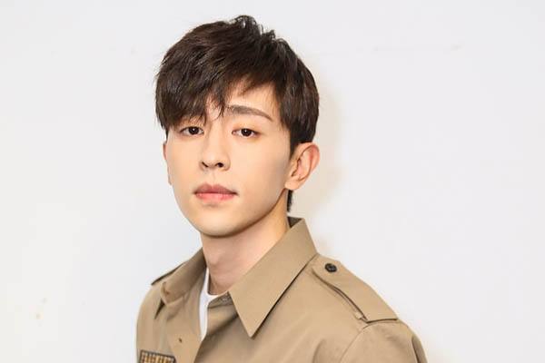 邓伦|邓伦终于“翻身”！高空桥展现超强臂力，再也不是胆小伦了