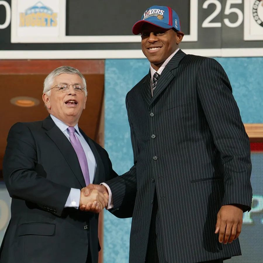 伊戈达拉的选秀报告身高1米98跳高2米01模板老对手