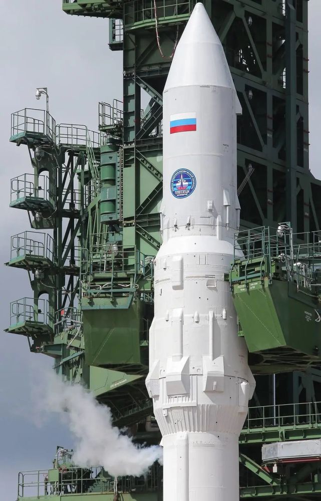 但是直到2014年,即提出计划的22年之后,安加拉火箭才终于进行了第一次