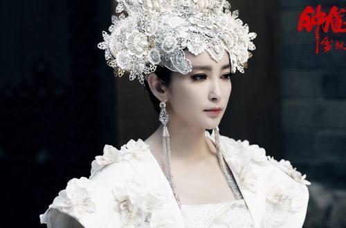 古装剧中戴银色头饰的女星:杨幂仙气十足,李冰冰冷艳,最后一位一眼万