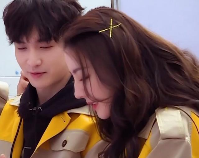 极挑6工作人员都嗑cp艺兴热巴的互动节目刻意为之