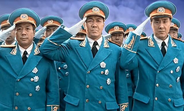 《亮剑》:电视剧为何只拍到了授衔?