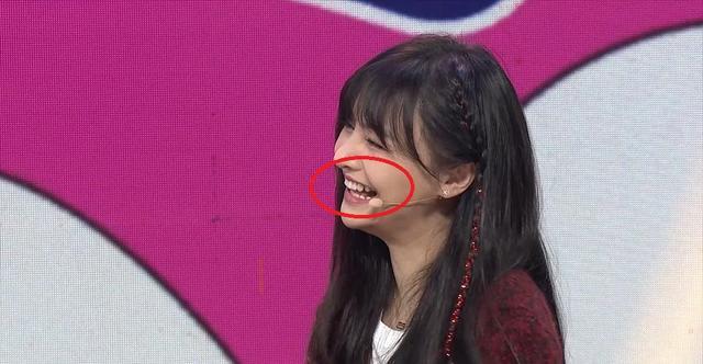 郑爽经纪人怒怼粉丝秒删微博后发文向粉丝道歉离炒鱿鱼不远了