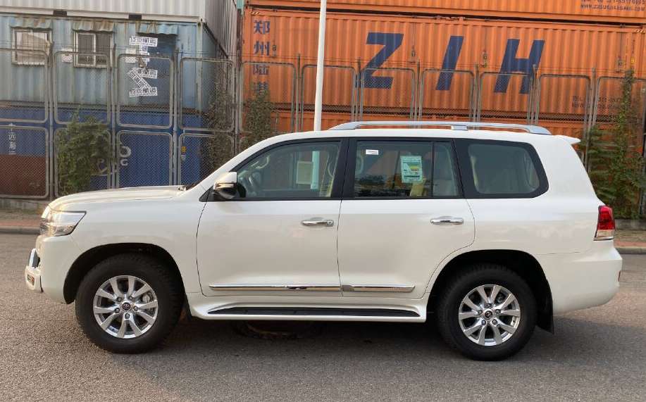 最帅气柴油丰田陆巡亮相!精致外观 4.5t动力,标配空气悬挂最给力