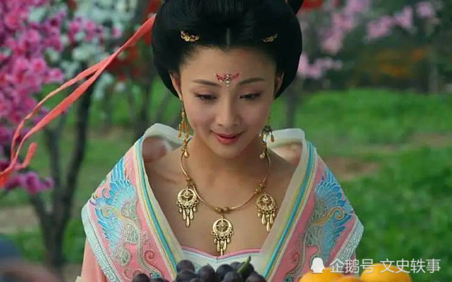 薛涛的松花纸是什么颜色 古人的 松花绿 松花黄 矛盾吗 红楼梦 薛涛 贾宝玉 袭人