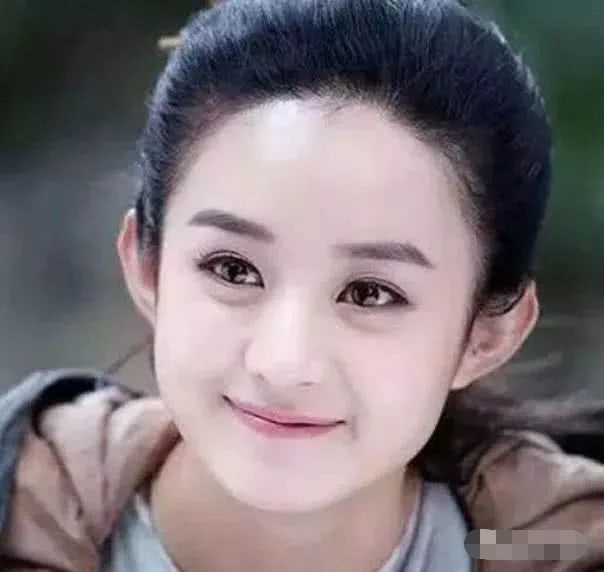 图片来源于网络侵权请联系作者~ 所谓娃娃脸,就是指脸型小且圆,前额高