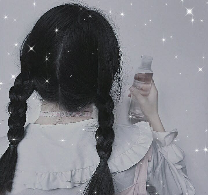 少女心仙气女生头像想你的时间太过难熬然而不想你更难熬