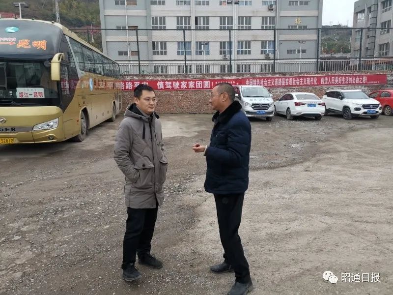 关乎群众切身利益的大事小情,她都会一一记下.