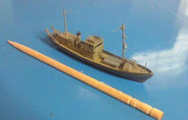 并不顾实力相差悬殊只身对美军展开反击,这艘小渔船因此成为二战期间