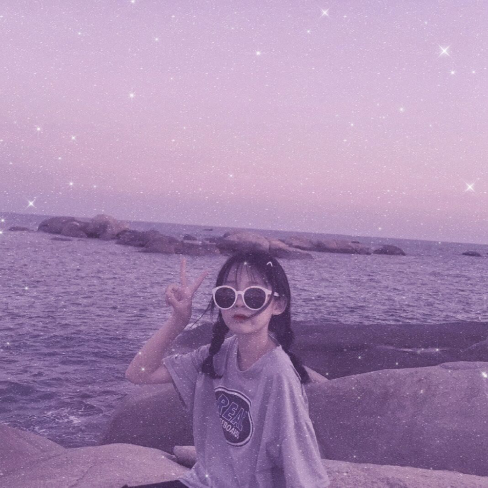 紫色系·女生头像:满眼星河不及你的美,你满眼星河不曾有我!