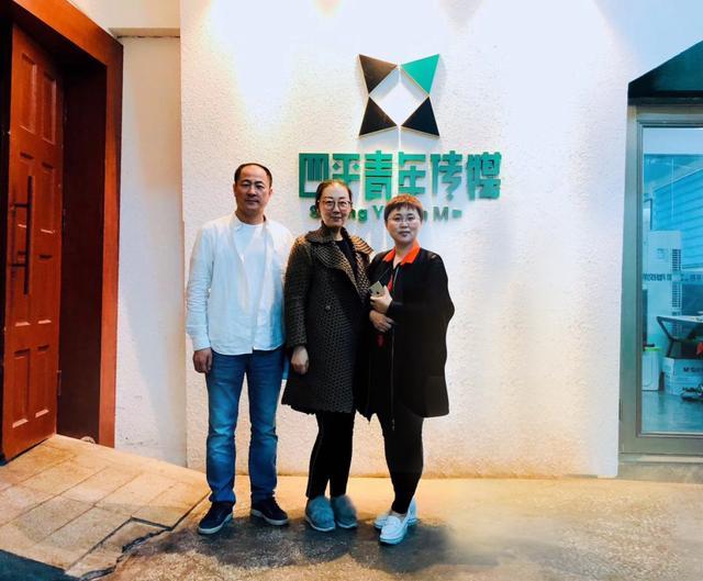 总裁车英子)至于市场迫切看到的四平青年爆款或者是红极一时的艺人,谷