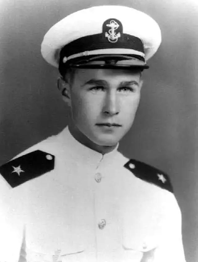 (年轻的老布什)