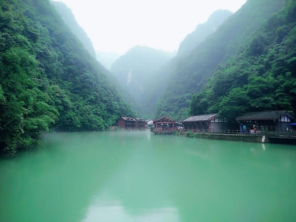 這個被摘牌的5a級景點就是南川神龍峽風景區.