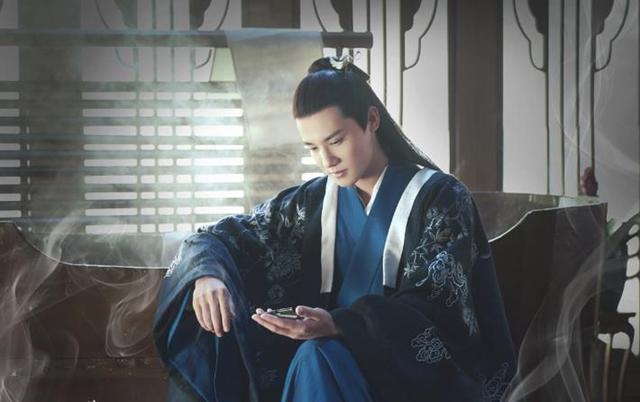 静夜思|李白的静夜思是古绝，改成律绝和五律后，可以看出不同诗体的区别
