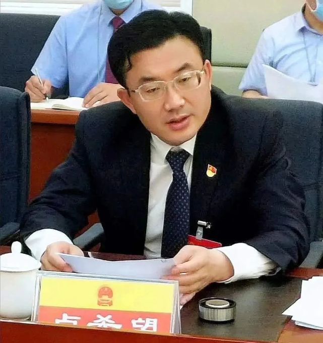 人大代表沁阳市委书记在焦作两会上这样说