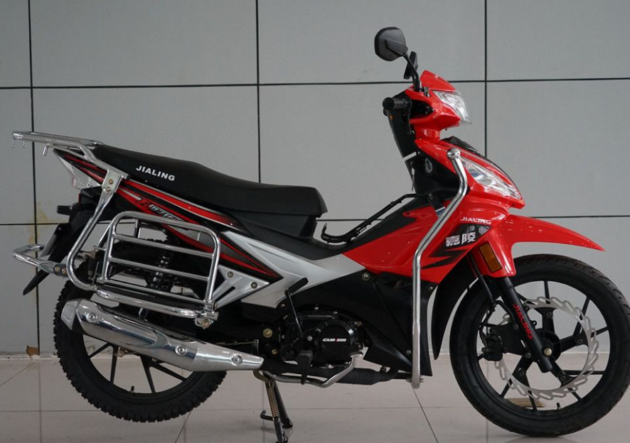 嘉陵再出新招配蝶形led仪表功率64油耗16l国四排放