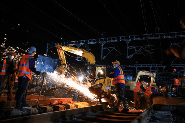 浦梅铁路顺利接入昌福铁路计划2021年6月正式通车