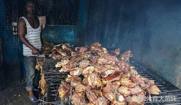 非洲烤肉在非洲,烤肉应该算是一种最为古老的食物了,自从人类祖先学会