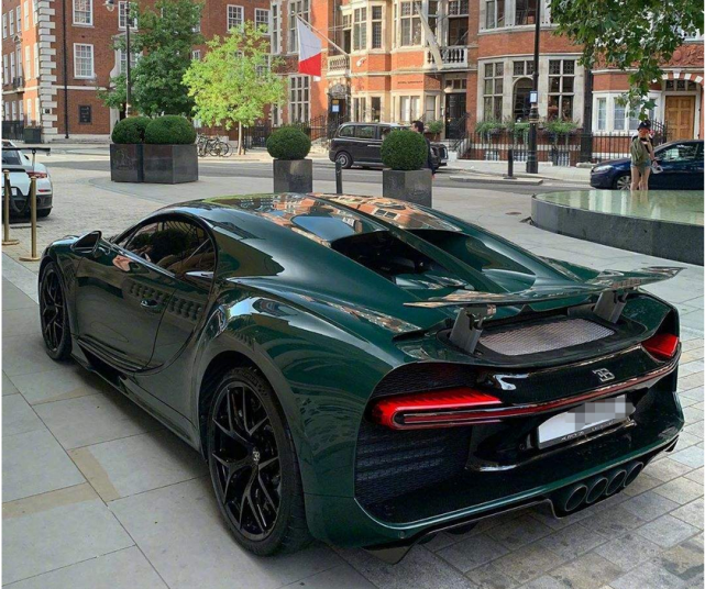 4000万黑豹现身杭州国内仅两台抵8台宾利慕尚