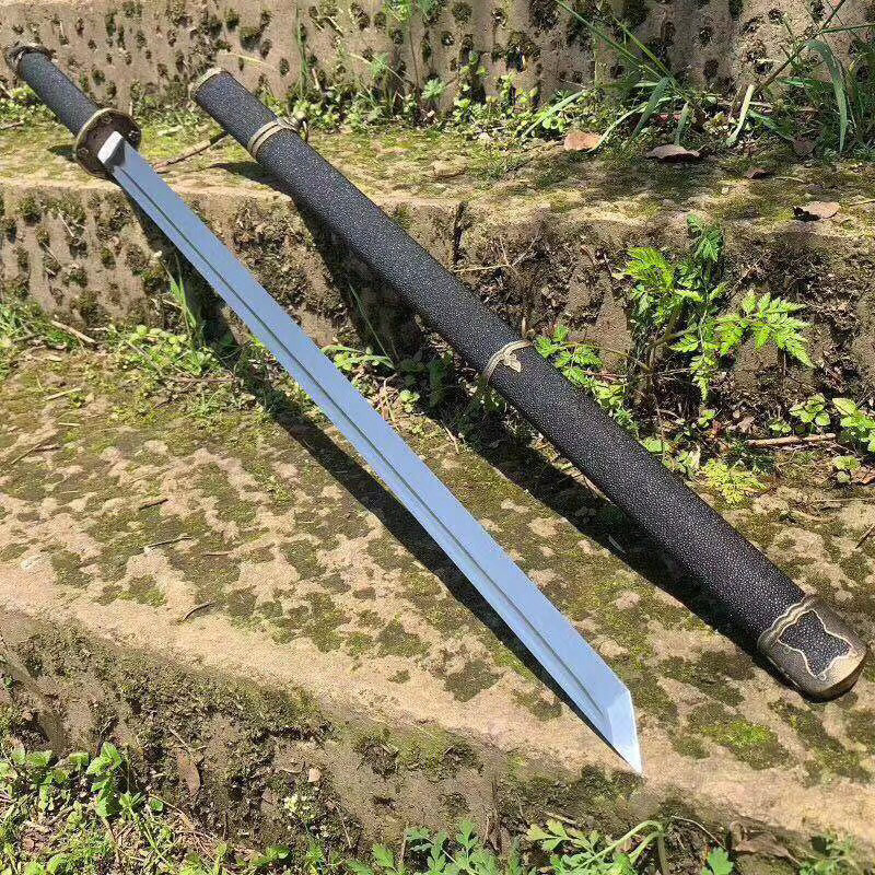 黑龙直军刀,极限锰钢锻造,仿古樱花装具_腾讯新闻