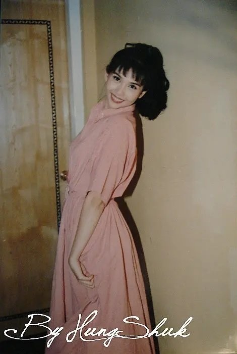 邱淑贞52岁生日回顾旧照片依旧太美艳网友颜值保鲜期太长