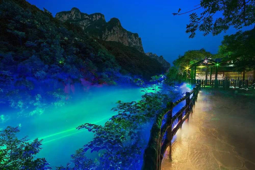 夜太美云台山夜游带你开启夏日奇幻之旅