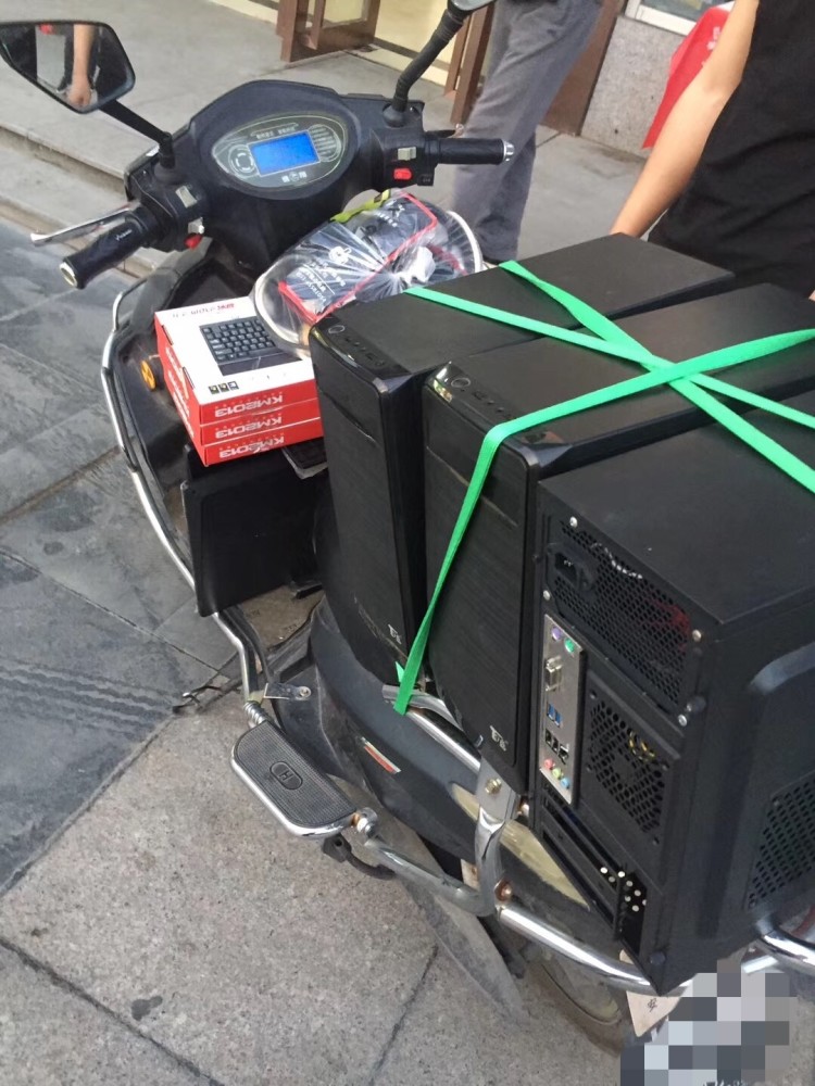 三台电脑全部打包完毕.