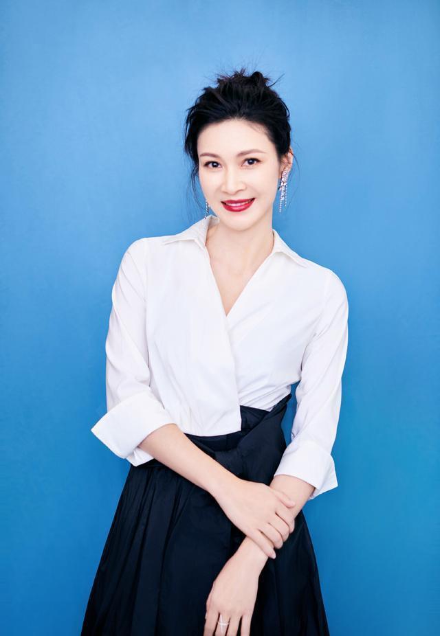 他曾发誓要做乐视第2却和乐视同天退市曾高调娶李云龙老婆