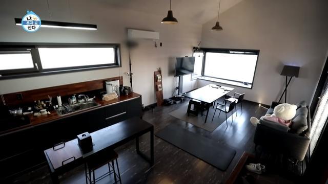 43岁宋承宪海景豪宅曝光,男神矛盾爱情观,只爱"单身汉"生活?