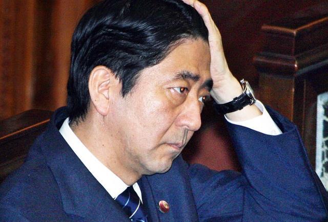 安倍到美发厅理发,距离上次理发时隔近2个月