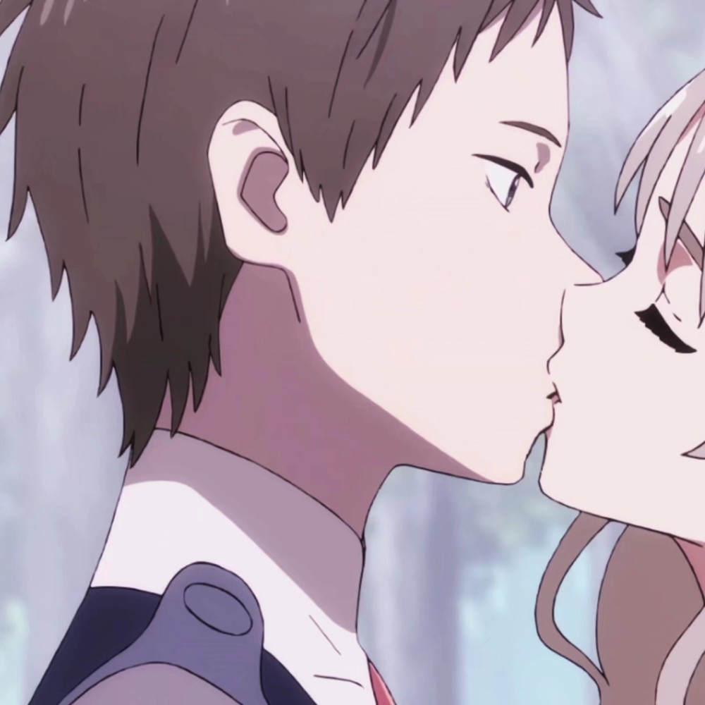 动漫情侣头像熬夜的人在劝熬夜的人少熬夜