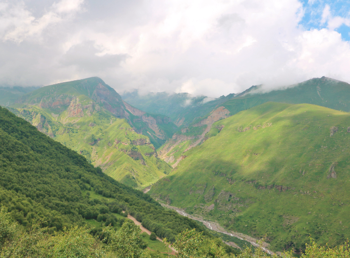 中华大地上的三条龙脉,如今已被斩断两条,后果真的很严重?