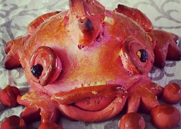 网上兴起青蛙面包烘焙热网友成品如黑暗料理令人捧腹大笑