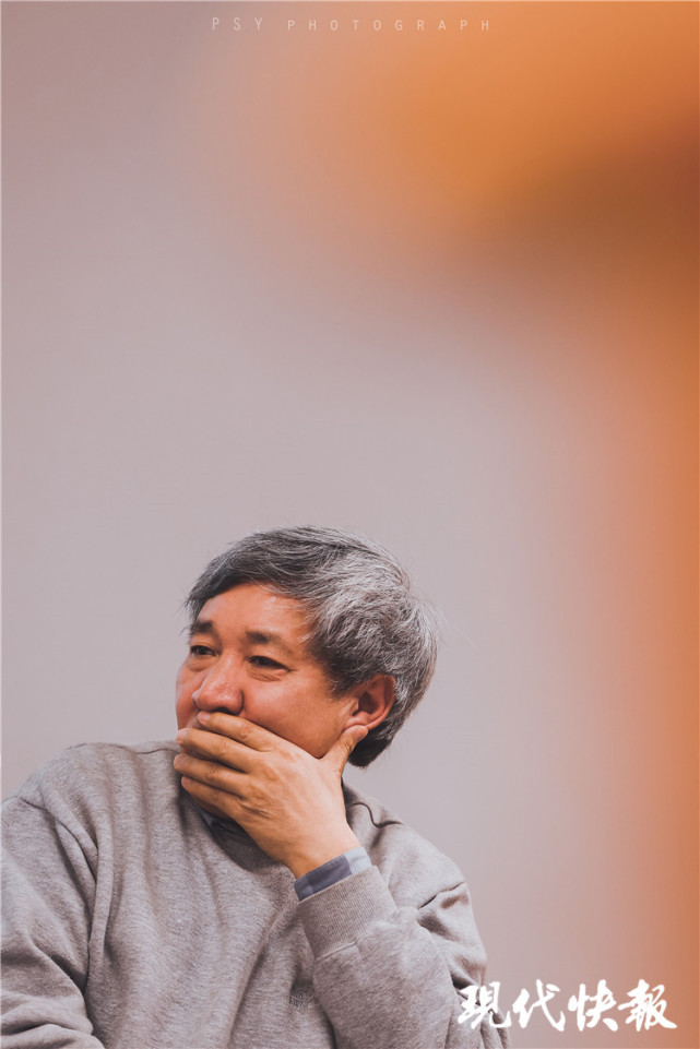 阎连科谈新作《她们》：无意女性主义，只想理解为人的她们_腾讯新闻