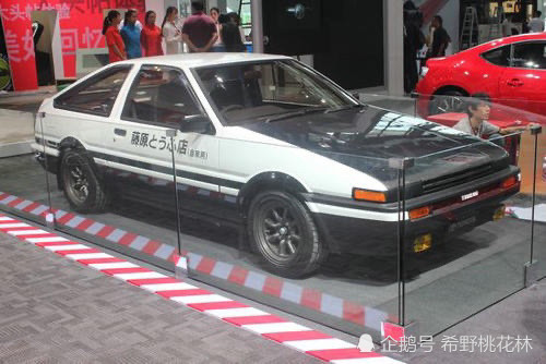 头文字d里的ae86是一辆什么车呢 腾讯新闻