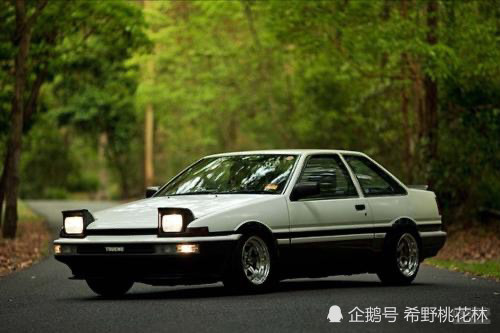 头文字d里的ae86是一辆什么车呢