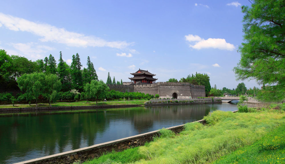 湖北一城市地标耗资15亿门票收120结果在景区外就能看遍风景