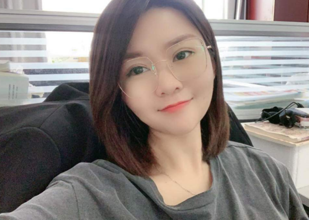 网红教师不断跌下神坛究竟是什么撕开了这些网红教师的真面目