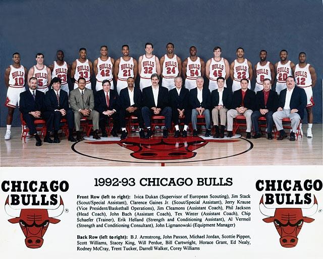 乔丹是nba历史最优秀的球员,但阿姆斯特朗坦言公牛王朝的出现不仅仅