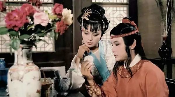 贾宝玉|探春|贾府|黛玉